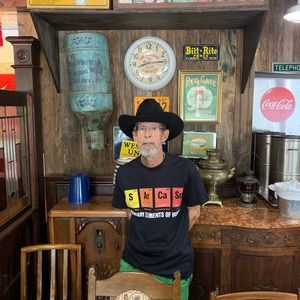 Meet your Posher, Ray